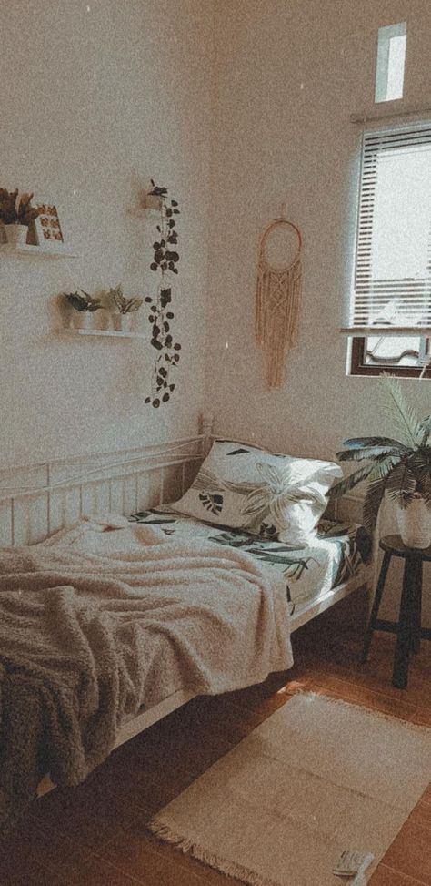 Cozy Bedroom Beds & Frames, Sage Green Bedroom Single Bed, Small Room Design Single Bed, Single Bed Ideas For Small Rooms Aesthetic, Bedroom Single Bed Ideas, Bedroom Ideas For Single Beds, White Single Bedroom Ideas, Room Decor Bedroom Single Bed, Single Bed Decor Ideas