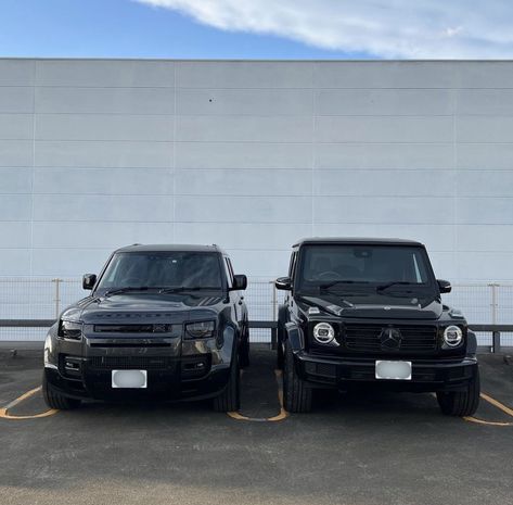 Black G Wagon, Defender Suv, Blacked Out Cars, Range Rover Black, Car Facts, New Defender, Dream Cars Mercedes, Classy Cars, G Wagon