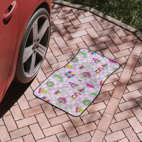 Mushroom Car Mat Checkerboard Car Floor Mat Checker - Etsy Romania Cottagecore Car, Boho Car Accessories, Hippie Car, Girly Car Accessories, Girly Car, Flower Car, Cute Car Accessories, Cottagecore Decor, Pink Car