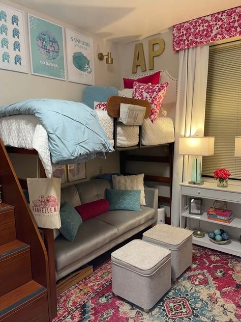 Sorority Dorm Room, Uga Dorm, College Dorm Room Inspiration, Dorm Hacks, Dream Dorm Room, Dream Dorm, Dorm Inspiration, College Dorm Room Decor, Dorm Room Designs