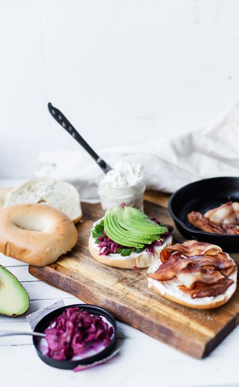 Chopped Blt Bagel, Bagel Food Photography, Healthy Bagel Sandwich, Bagel Sandwich Photography, California Chopped Blt Bagel, Bacon Bagel, California Blt Chopped Bagel, Healthy Bagel, Brunch Sandwich