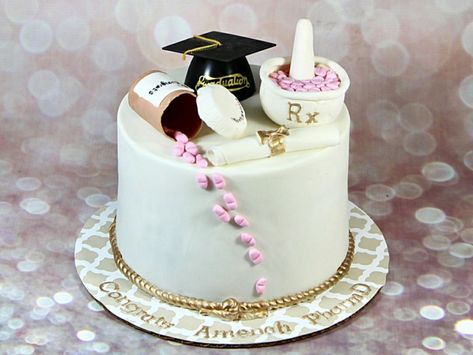 Pharmacy Cake, Pharmacy School Graduation Party, Nursing Graduation Cakes, Pharmacy School Graduation, Doctor Cake, Graduation Party Cake, Graduation Cookies, Graduation Cake, Graduation Cakes