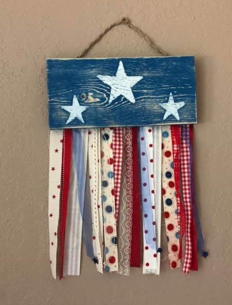 July Crafts For Adults, Fouth Of July Crafts, Patriotic Crafts Diy, Americana Crafts, Flag Crafts, American Flag Decor, 4th Of July Crafts, 4th July Crafts, Blue Crafts