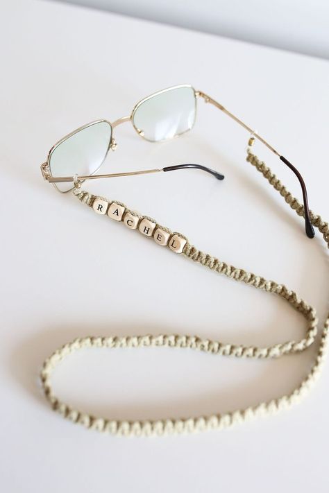 Macrame Glasses Strap Diy, Crochet Sunglasses Strap, Crochet Glasses Strap, Eye Glass Chains Diy, Macrame Sunglass Holder, Macrame Glasses Strap, Glasses Strap Diy, Macrame Eye, Crochet Glasses Chain