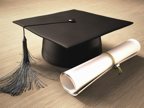 California Baptist University, Student Picture, Emergency Preparedness Kit, Graduation Picture Poses, Psychology Student, Psychology Degree, Marriage And Family Therapist, Graduation Photography, Master Of Science