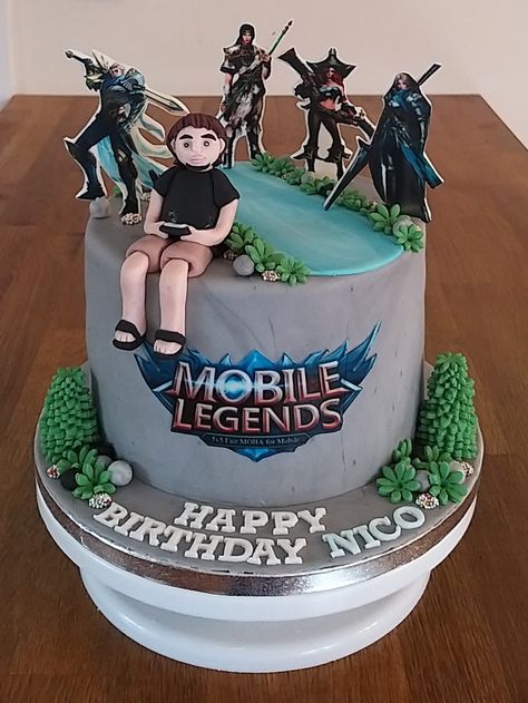 Mobile Legend Cake, Boy Cakes, Mobile Legend, Birthday Party Cake, Cakes For Boys, Party Cake, Homemade Cakes, Mobile Legends, Dresses To Wear To A Wedding