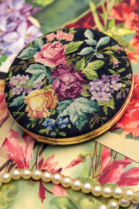 Vintage Home - Beautiful Petit Point Roses Compact. Petit Point Embroidery, Altoids Tin, Roses Vintage, Poly Clay, Vintage Needlepoint, Cross Stitch Rose, Silk Ribbon Embroidery, Needle Arts, Needle Art