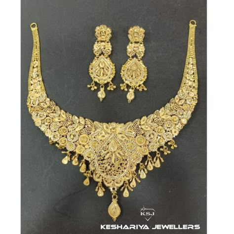 Gold Har, Plain Necklace, Pretty Gold Necklaces, Bride Aesthetic, Indian Gold Necklace Designs, Anklets Indian, Wedding Jewellery Designs, Unique Gold Jewelry Designs, Wedding Jewelry Sets Bridal Jewellery