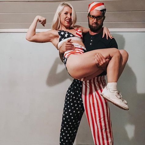 Napoleon Dynamite Costume, Rex Kwon Do, Halloween Costume Funny, Funny Halloween Costume, Couples Halloween Costumes, Napoleon Dynamite, Sport Hair, Nick Miller, Couples Halloween