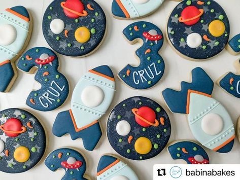 Outer Space Party Theme, Planet Party, Perfect Cookies, Astronaut Party, Astronaut Birthday, Space Theme Party, 1st Birthday Party Themes, Outer Space Birthday, Space Birthday Party