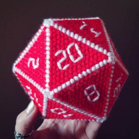 geekycutecrochet: “Something new I’ve been working on! What colors should I do? #d20 #nat20 #rollforinitiative #dungeonsanddragons #dnd #roleplayinggame #dice https://www.instagram.com/p/Bp7trYTAfwj/?utm_source=ig_tumblr_share&igshid=wptjwhbe84kp ” 20 Sided Dice Crochet Pattern, Crochet 20 Sided Dice, D20 Crochet Pattern, Dnd Dice Crochet, Crochet D20 Pattern, Easy Dnd Crafts, Crochet D20 Pattern Free, Dnd Crochet Ideas, D20 Crochet Free Pattern