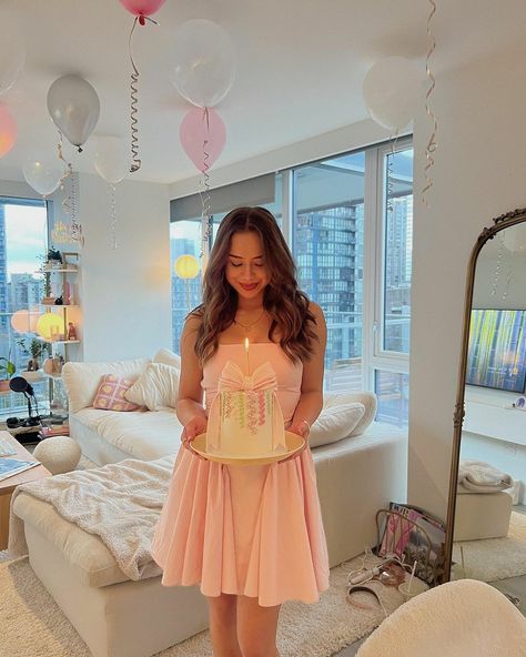 Pink Dress For Brunch, 16 Birthday Party Outfits, Beach Morning Routine, 15th Birthday Outfit Ideas, Preppy 2022, Sweet Sixteen Outfits, Fernanda Ramirez, Summer Aesthetic Outfit, Sweet 16 Outfits