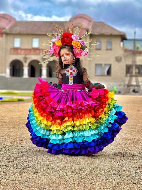 Catrina Dress, Mexican Fancy Dress, Mexican Halloween Costume, Folklorico Dresses, Catrina Costume, Mexican Halloween, Handmade Halloween Costumes, Clever Halloween Costumes, Mexican Fashion