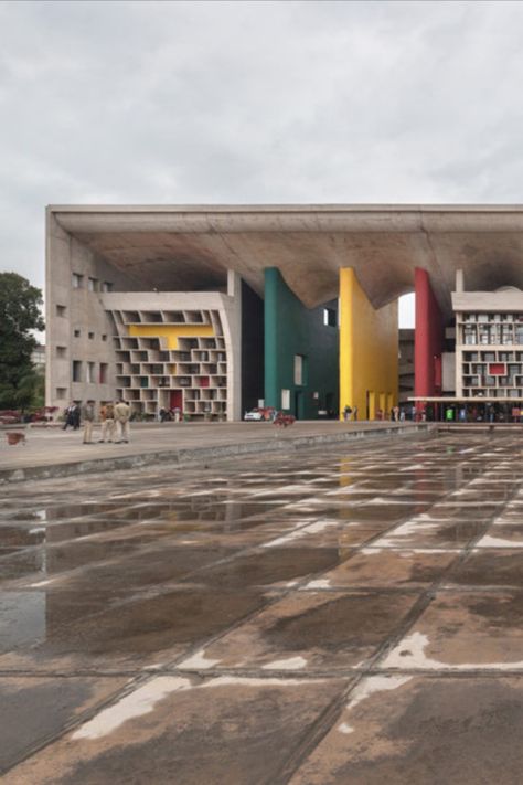 High Court – Le Corbusier (1951-1957). Photography: Roberto Conte  Photographer Roberto Conte uncovers the hidden gems of Chandigarh’s concrete infrastructure in his new series exploring the Le Corbusier-designed Indian city.  The images capture the modernist structures’ robust facades at quiet times of the day while showing how they have weathered over the last 70 years.  #LeCorbusier #architecture #design #photography Modernist Architecture, Le Corbusier Chandigarh, Corbusier Architecture, Le Corbusier Designs, Le Corbusier Architecture, Unusual Buildings, Mid Century Architecture, Zaha Hadid Architects, Famous Architects