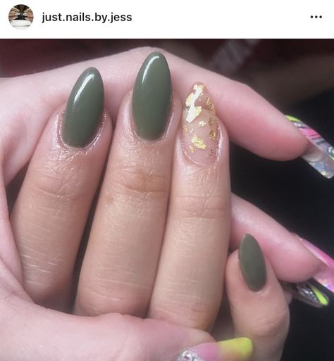 Army green and gold flakes nails Green And Gold Nail Designs Coffin, Green And Gold Natural Nails, Gold Leaf Nails Green, Army Green Nails With Gold, Sage Green Nails With Gold Flakes, Green And Gold Flake Nails, Green With Gold Flakes Nails, Army Green And Gold Nails, Green Nails Gold Foil