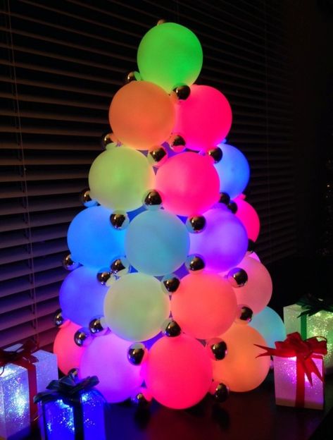 Neon Christmas, Lighted Centerpieces, Blacklight Party, Glow Birthday, Tree Centerpieces, Prom Theme, Harry Potter Halloween, Kitty Party, Led Decor