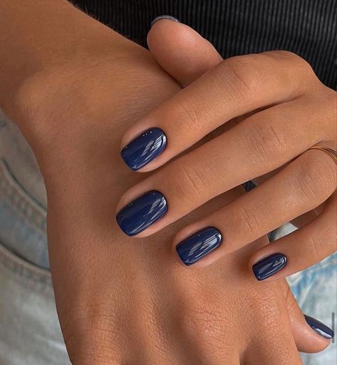 Navy Nails, Navy Blue Nails, Short Square Nails, Makijaż Smokey Eye, Short Square Acrylic Nails, Blue Nail, Girls Nails, Square Acrylic Nails, Classy Nails