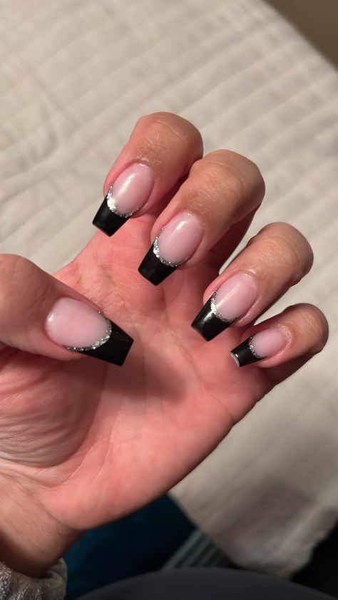 Home Coming Nails Black, Fancy Black Nails Classy, Nails Inspiration Black And Silver, Black Nails Homecoming, White Nails With Black French Tip, Black French Tip Nails With Silver, Black French Top Nail Designs, Black Nails With Glitter Coffin, Black French Tip Nails With Sparkle