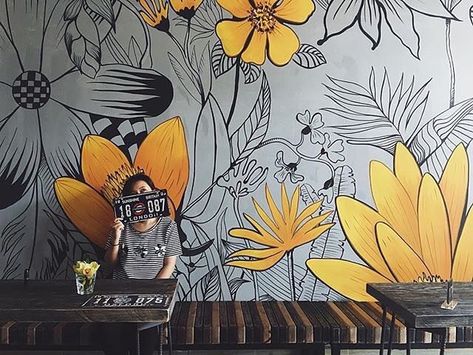 Flower Mural, Room Wall Painting, Wall Painting Decor, Wall Murals Painted, Soyut Sanat Tabloları, Wall Drawing, Wall Paint Designs, Mural Floral, Mural Wall Art