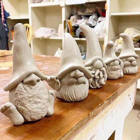 Ceramic Garden Gnomes, Ceramic Gnomes Ideas, Pottery Gnomes Ceramics, Clay Gnomes Ideas, Clay Gonk, Ceramic Gonk, Pottery Gnomes, Ceramic Fairy House, Ceramic Gnomes