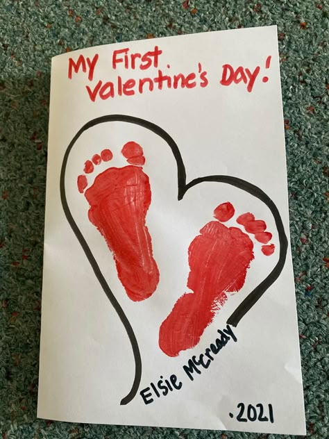 Newborn Crafts, Valentines Art For Kids, Baby Footprint Crafts, Baby Valentines Gifts, Baby Art Crafts, Baby Footprint Art, Footprint Craft, February Crafts, Papa Baby