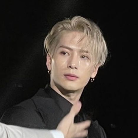 Jackson Wang Blonde, Team Wang, Magic Man, Chinese Man, Got7 Jackson, Jackson Wang, Silver Hair, Got7, Blonde