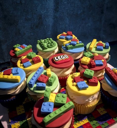 Lego Themed Cupcakes, Lego Cupcake Ideas, Lego Birthday Cupcakes, Lego Cupcakes For Boys, Lego Party Decorations Diy, Lego Roblox, Lego Party Decorations, Lego Cupcakes, Lego Ninjago Birthday