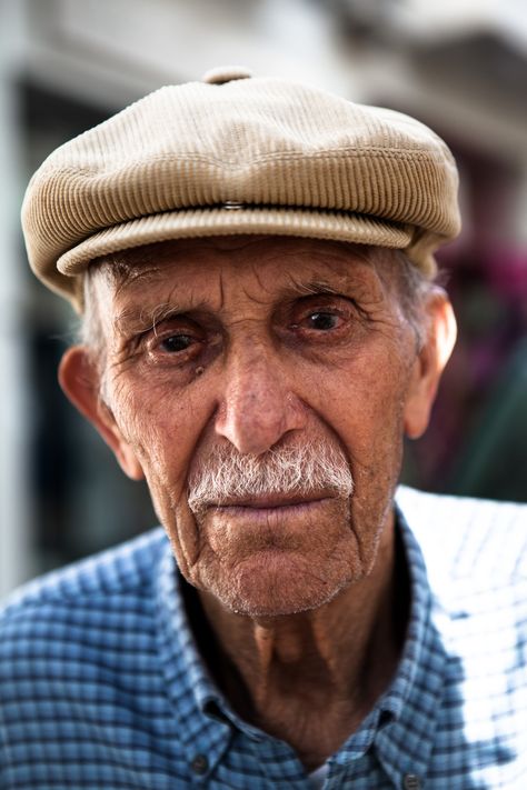 Portrait of an old man in the streets of Naxos, Greece. by Markus Gebauer Photography on 500px Old Man Pictures, Old Man Face, Old Man Portrait, Men's Portrait Photography, Naxos Greece, Arte 8 Bits, Face Drawing Reference, Old Faces, Old Person