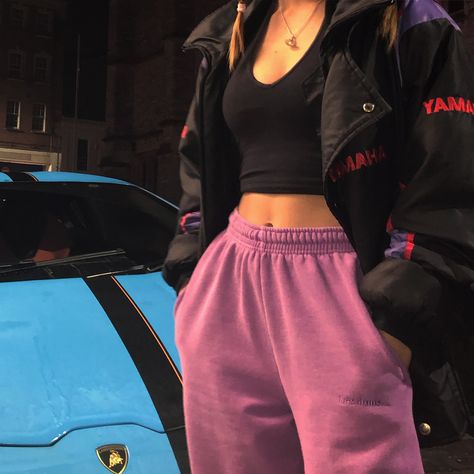 Suki Aesthetics Fast And Furious, Fast And Furious Outfits Style, Fast And Furious Aesthetic Outfits, Tokyo Drift Outfits, Fast And Furious Fashion, Fast And Furious Outfits, Fast And Furious Style, Car Meet Outfit, 2fast 2furious