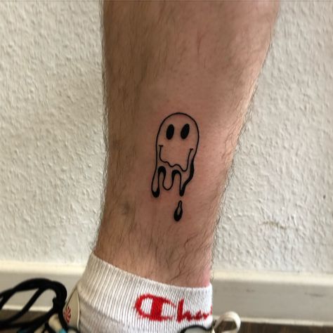 Melt Tattoo, Melting Tattoo Designs, Melting Happy Face Tattoo, Melty Smiley Face Tattoo, Melting Smiley Face Tattoo, Trippy Smiley Face Tattoo, Melting Tattoo, Smiley Tattoo, Spongebob Tattoo