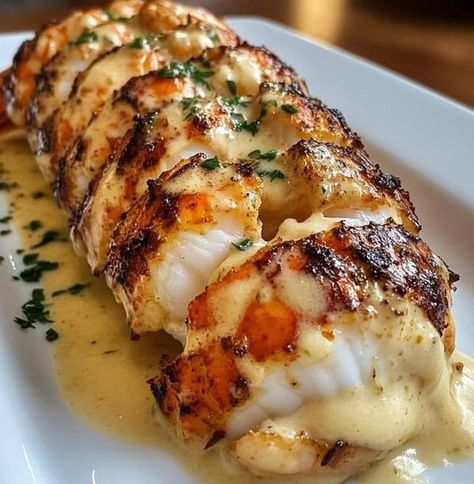 Easy Diabetic Meals | Creamy Garlic Butter Lobster Tails 🦞🧄 | Facebook Garlic Butter Lobster, Butter Lobster, Lobster Dishes, Lobster Recipes Tail, Lobster Recipes, Lobster Tails, Food Babe, Creamy Garlic, Garlic Butter