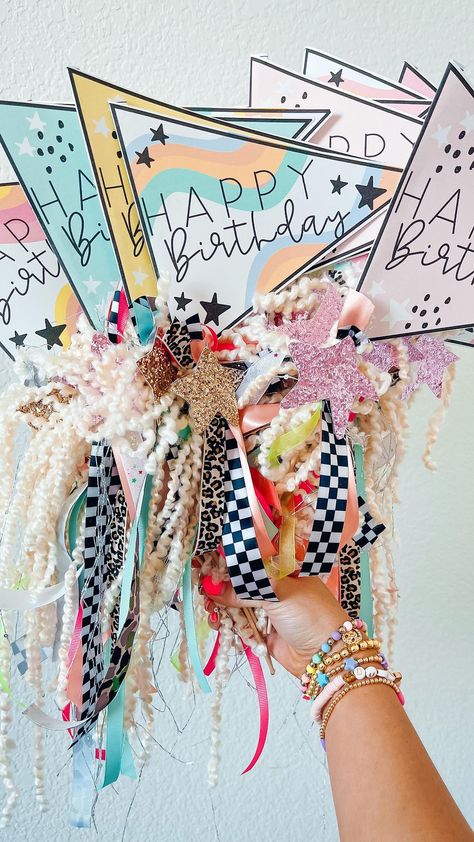 Let’s DIY some birthday pennants! ⭐️🏁💖💫🧶 I’ll post all the yarn & ribbon I got in my stories! Everything came from Hobby Lobby! Glitter… | Instagram Celebrate Student Birthdays, Classroom Birthday Celebration Ideas, Hobby Lobby Classroom Decor, Classroom Birthday Gifts From Teacher, Preschool Traditions, Student Teacher Gifts To Students, Teacher Birthday Gifts From Students, Student Birthday Gifts From Teacher, Teacher Birthday Ideas