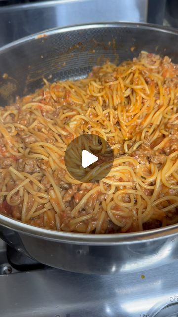 Richard Hagen | Food and Recipes on Instagram: "One Pot Spaghetti #OnePot #Spaghetti #Recipe" One Pot Spaghetti, Easy Spaghetti, Ground Italian Sausage, Italian Foods, Spaghetti Recipe, How To Peel Tomatoes, Pasta Dinner Recipes, Baked Spaghetti, Food And Recipes