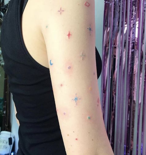 Colored Stars Tattoo, Colored Star Tattoos, Colorful Star Tattoos, Confetti Tattoo, Underboob Tattoo Designs, Magic Runes, Cute Hand Tattoos, Handpoke Tattoo, Small Pretty Tattoos