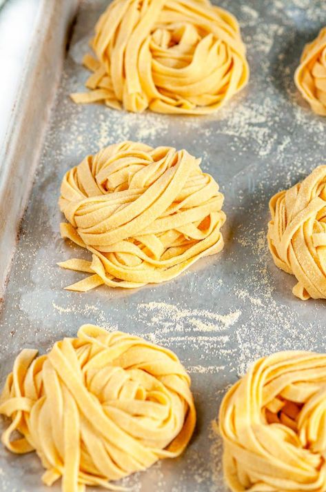 Homemade Pasta Dough Recipe - Make your own pasta with just 4 ingredients. So tasty you'll never buy store-bought pasta again! From aberdeenskitchen.com #homemade #pasta #dough #recipe #Italian #fromscratch #eggnoodles #vegetarian What To Make With Flour, Homemade Pasta Dough Recipe, Banana Nutella Crepes, All Purpose Flour Recipes, Cooking Fresh Pasta, Fresh Pasta Recipes, Homemade Pasta Dough, Pasta Dough Recipes, Semolina Pasta