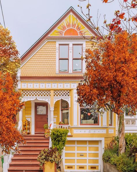 Zory | San Francisco Blogger on Instagram: “I can’t believe it’s already Fall 🍁 Are the leaves turning color where you live?” Orange House Exterior, Cute Cottages, Folk Victorian, Dark Home Decor, Dark Home, Cottage Cabin, Orange House, Modern Victorian, House Exteriors