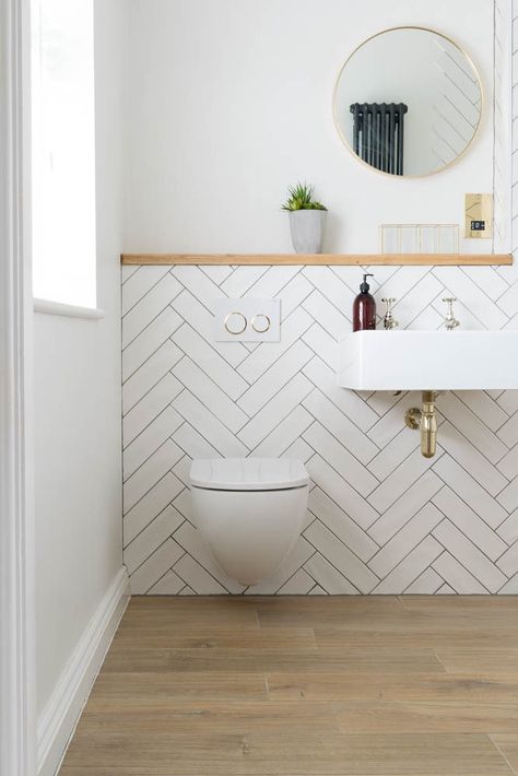 White Metro Tiles, Metro Tiles, Contemporary Bathroom Designs, Bad Inspiration, Modern Toilet, Small Toilet, Downstairs Bathroom, Bathroom Layout, Bathroom Styling