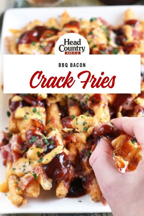 Our Cheesy, BBQ crack fries will be your favorite sharable party snacks. These bbq french fries are a perfect food for a night in. Make it the next time you host a Netflix marathon. Drunken Mac Fries, Bbq Loaded Fries, Husband Fries, Loaded Fries Ideas, Bar Food Ideas Restaurant, Loaded French Fries Recipe, Subway Sauces, Fry Yay, Date Night Meals