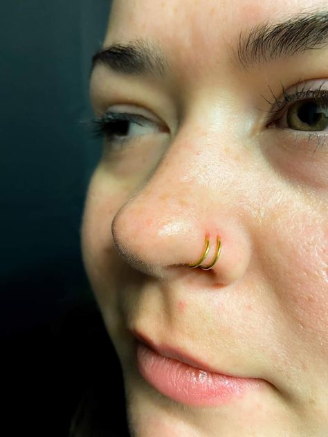 Multi Nose Piercing, 2 Nostril Piercings, Double Nostril Piercing Same Side, Double Nose Piercing Same Side, Double Nostril Piercing, Double Nose Ring, Double Nose Piercing, Piercing Inspiration, Nostril Piercing