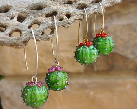 Goodyear Arizona, Glass Beads Diy, Lampwork Bead Earrings, Lampwork Bead Jewelry, Creative Design Studio, Beaded Necklace Patterns, Lampwork Jewelry, Cactus Earrings, Lampwork Earring