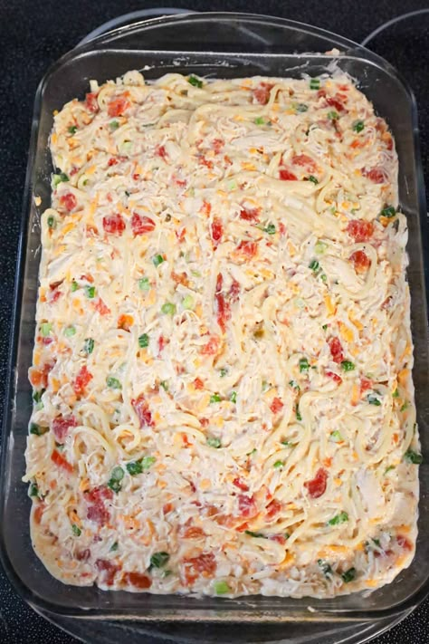 Speggetti Recipes, Chicken Spaghetti With Rotel, Spaghetti With Rotel, Chicken Rotel, Easy Chicken Spaghetti Recipe, Use Rotisserie Chicken, Rotel Chicken Spaghetti, Easy Chicken Spaghetti, Baked Chicken Spaghetti