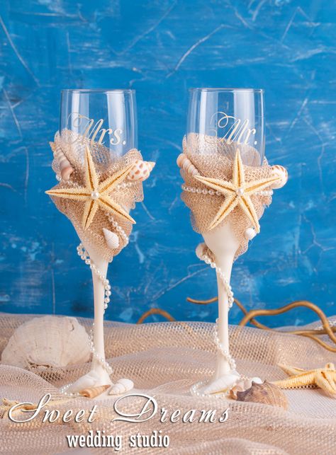 Paint Starfish, Groom Beach Wedding, Tropical Wedding Theme, Bohemian Beach Wedding, Wedding Ring Cushion, Gold Wedding Colors, Beach Wedding Reception, Wedding Flutes, Toasting Glasses