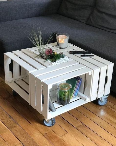 Diy Furniture Decor, Crate Furniture, Beginner Woodworking Projects, Diy Home Furniture, Woodworking Skills, Diy Furniture Table, Pallet Wood, Diy Pallet Furniture, Diy Patio Furniture