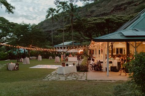 Alfresco dining, string lights, Main Lawn and Pikake Pavilion at Waimea Valley wedding venue, in Haleiwa on Oahu Hawaii, country setting, mountain backdrop, botanical gardens Oahu Wedding Venues, Outdoor Dance Floors, Waimea Valley, Wedding Hawaii, Family Style Meals, Dance Floor Wedding, Wedding Lighting, Oahu Wedding, Inexpensive Wedding Venues