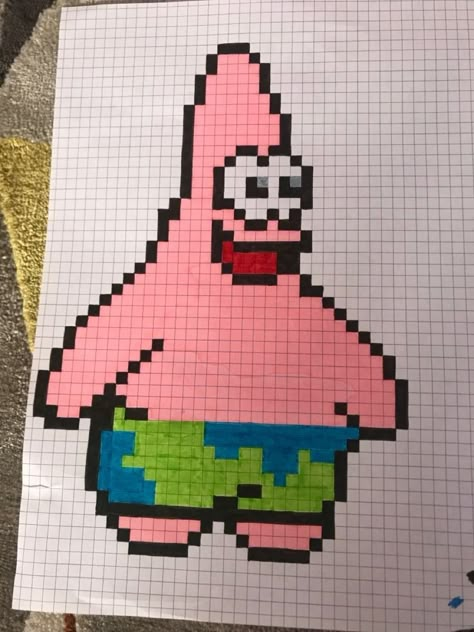 Graph Paper Ideas, Spongebob Pixel Art, Cute Pixel Drawing, Graph Drawings, Spiderman Pixel Art, Graph Art, Futurisme Retro, Graph Paper Drawings, Easy Pixel Art