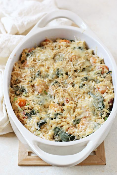 Comforting and cozy, this sweet potato and kale brown rice casserole is perfect for chilly weather! Made with greek yogurt, mozzarella and plenty of veggies, it’s a lighter take on the classic dish (with no cream of anything soup!). Vegetarian, nut free and soy free. Kale Rice, Vegetarian Baked Beans, Sweet Potato And Kale, Fall Sides, Sweet Potato Kale, Creamy Mushroom Pasta, Foods With Iron, Foods High In Iron, Brown Rice Casserole