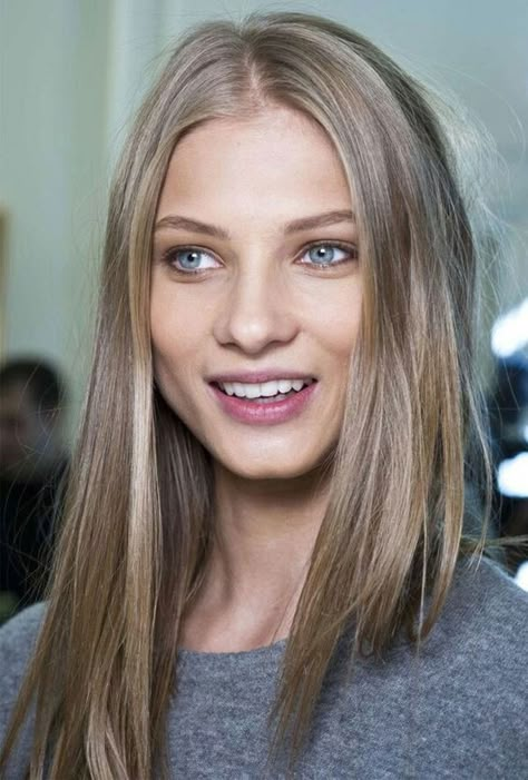 Dark Ash Blonde Hair, Ash Blonde Hair Color, Dirty Blonde Hair Color Ideas, Light Ash Brown Hair, Brown Hair Inspiration, Natural Ash Blonde, Rambut Brunette, Dark Ash Blonde, Ash Blonde Hair Colour