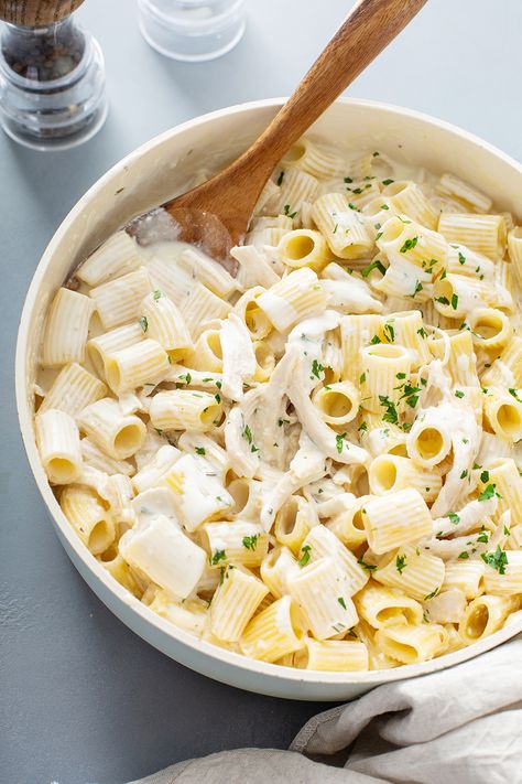 Goat Cheese Alfredo Sauce, Chicken With Goat Cheese Recipes, Chicken Goat Cheese Recipes, Goat Cheese Pasta Recipes, Chicken And Goat Cheese Recipe, Goat Cheese Pasta Sauce, Recipes With Goat Cheese, Creamy Goat Cheese Pasta, Rosemary Pasta