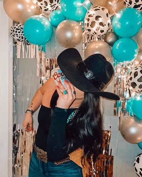 Womens Western Birthday Party, Country Birthday Party Outfit, Cowgirl 21st Birthday Theme Parties, 21st Birthday Photoshoot Cowgirl, Fancy Western Party Decor, Western 20th Birthday, Cow Themed 21st Birthday Party, Western Birthday Pictures, Rodeo Theme Birthday Party Women