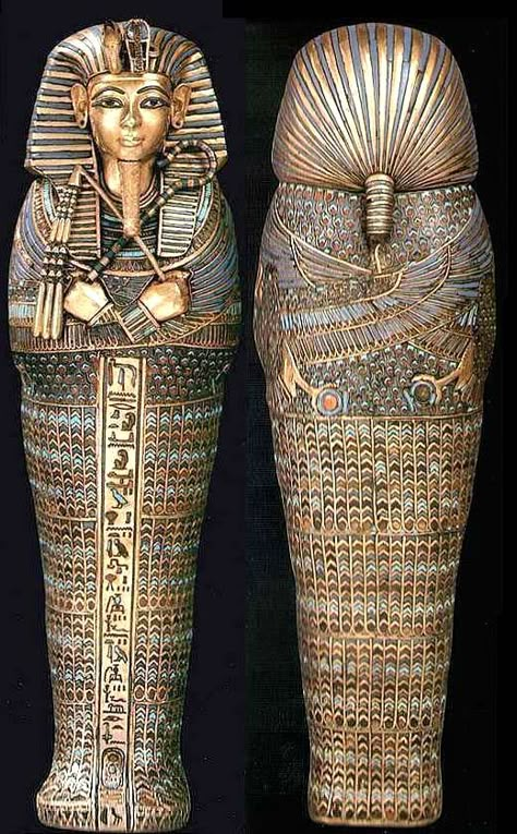 King Tut Sarcophagus, Egyptian Sarcophagus, Howard Carter, Egypt Mummy, Starověký Egypt, Egypt Project, Architecture Antique, Ancient Egyptian Artifacts, Ancient Egypt History